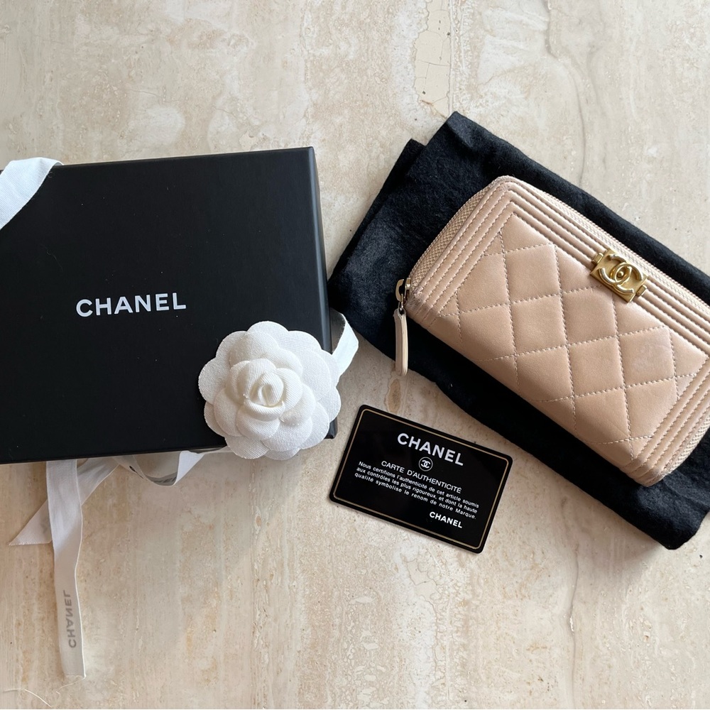Chanel Quilted Wallet 🤍🤍